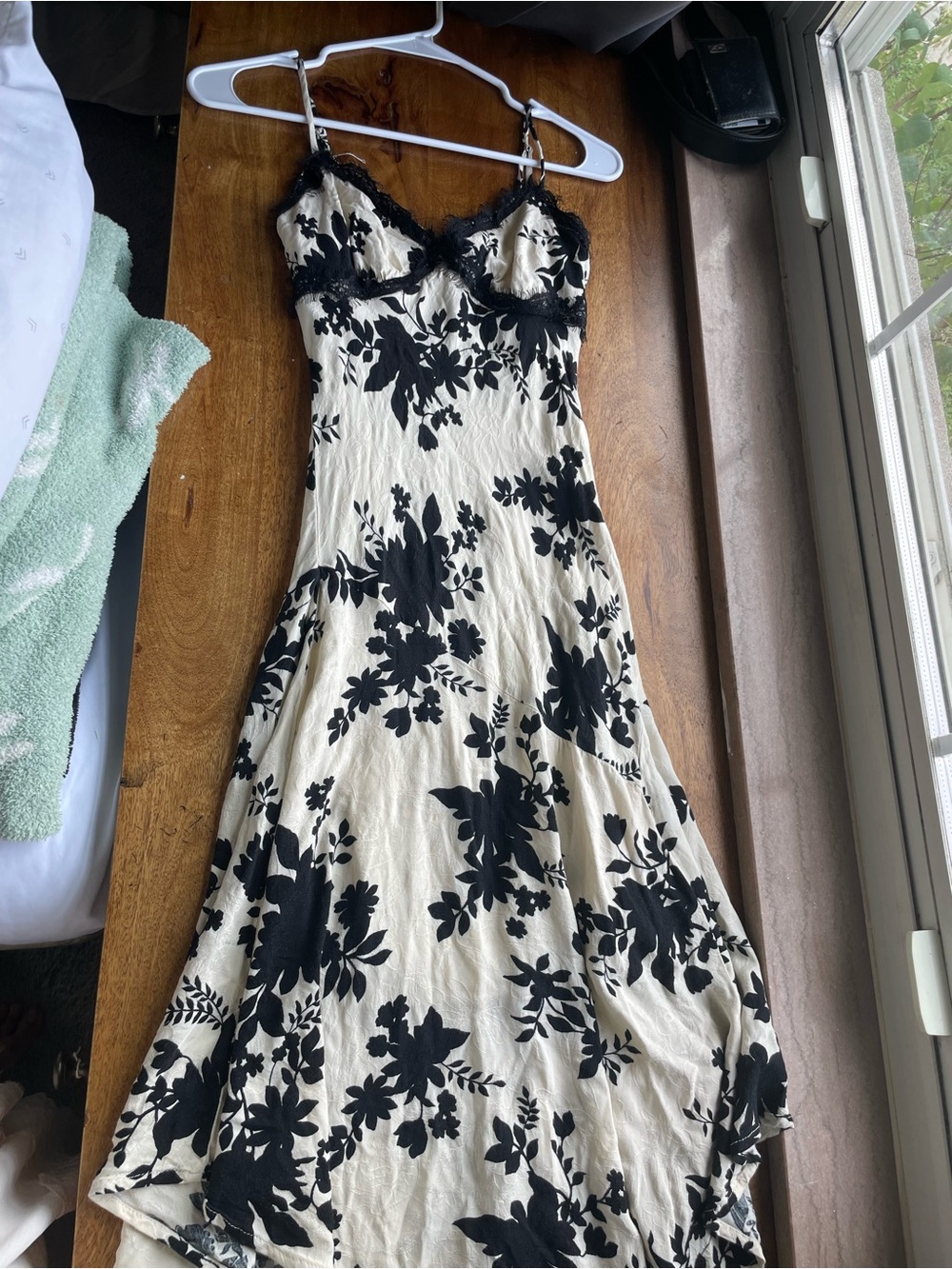 Black & Cream Floral Midi Maxi Dress Size Xs
